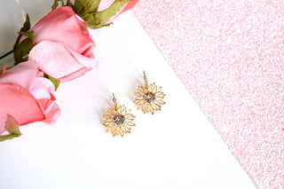 Gold plated floral earrings divus india