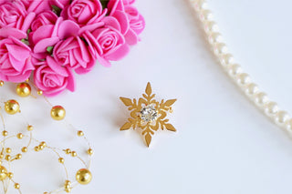 Brooch pin & other fashion accessories at divuscreations India, shop online 
