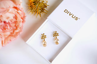 Gold plated Swarovski studded earrings DIVUS