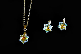 DIVUS created beautiful jewellery with Swarovski crystals, shop online