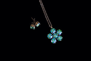Handcrafted jewellery made with Swarovski crystals shop online India 